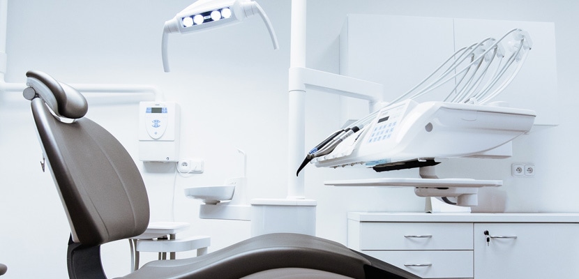 Cum verfica dentistul daca ne-am spalat pe dinti corect